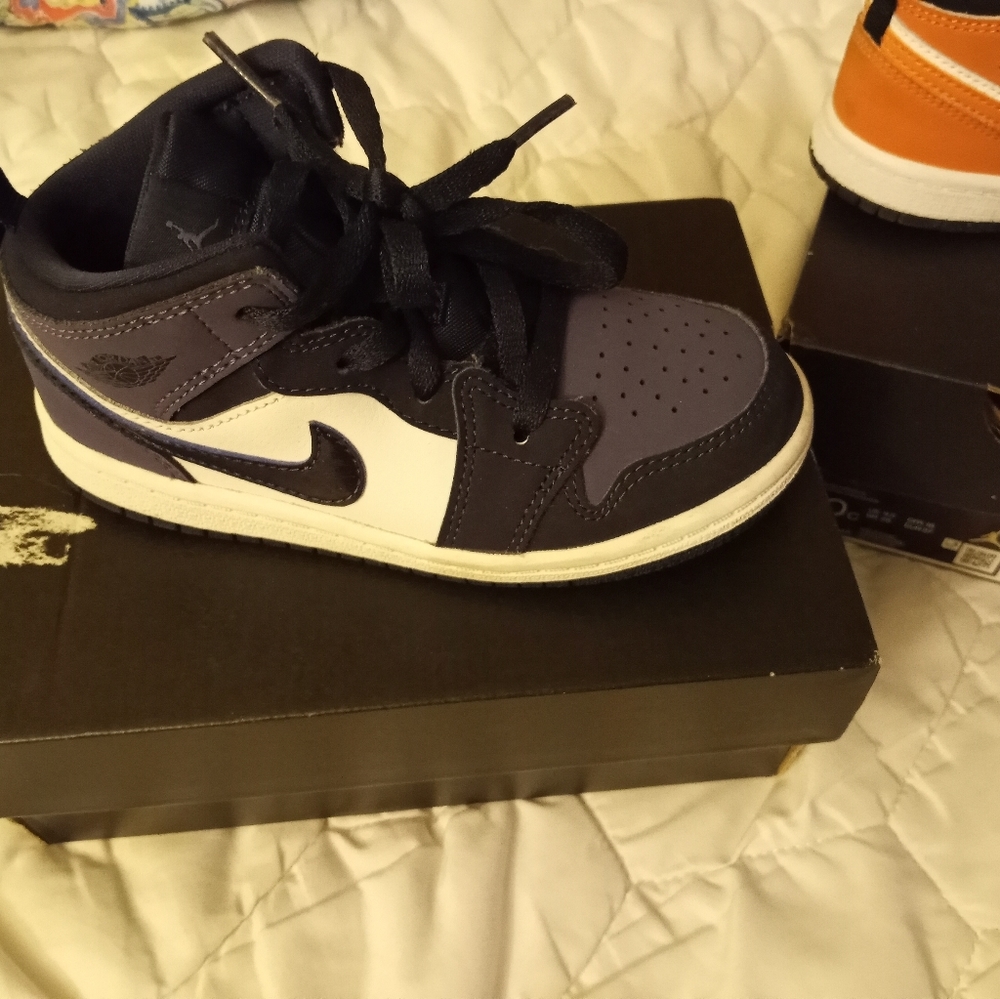 Jordan 1's